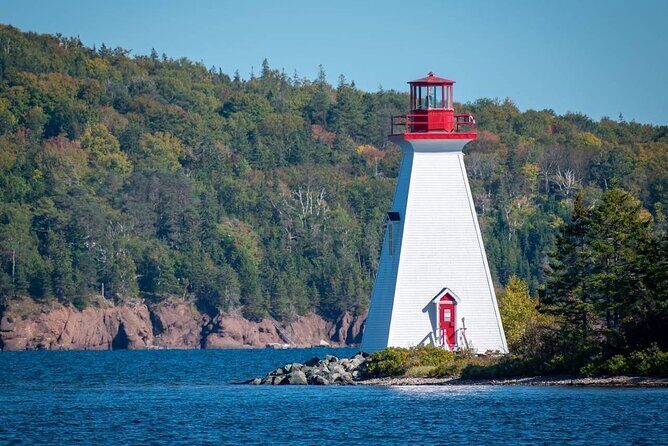 City and Coastal Heritage Louisbourg Fortress and Lighthouse Tour - Who Would Love This Tour?