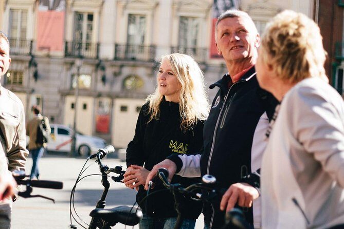 City Bike Rental with Phone Holder and Self Guided Tour - FAQ