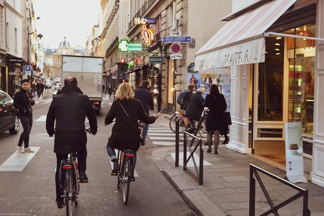 City bike tour on a dutch bike - Final Thoughts: Who Should Book This Tour?