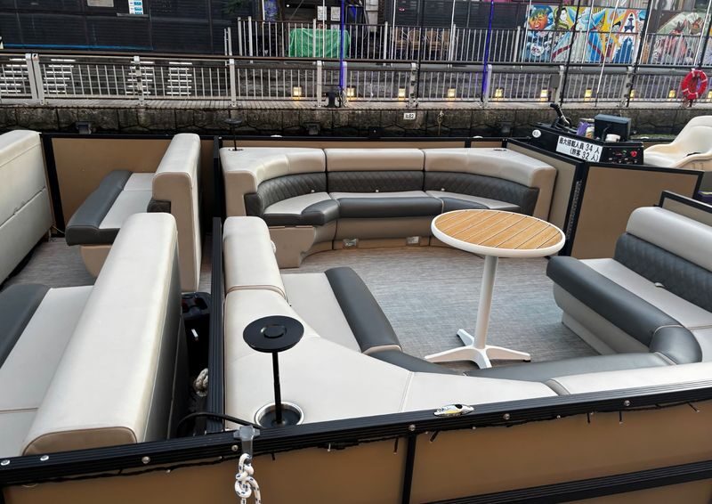 City Cruise Experience in Osaka - Why the evening ride works best