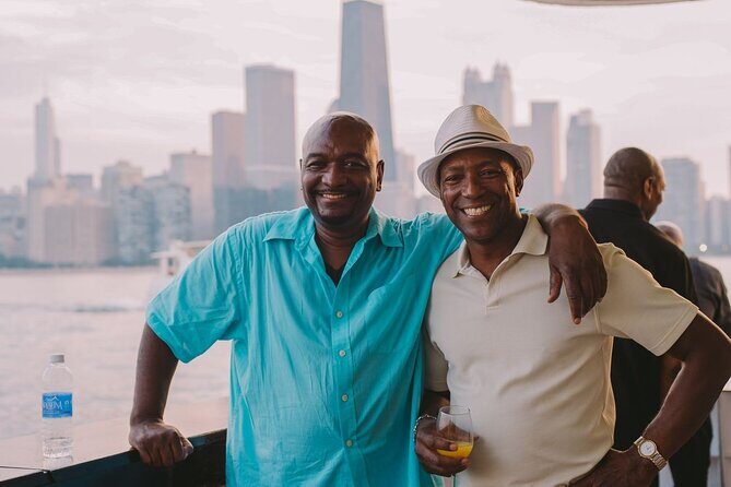 City Cruises Chicago: Fireworks Signature Dinner Cruise - FAQ