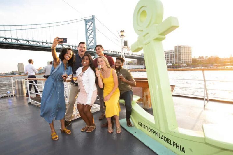 City Cruises Philadelphia: Buffet Brunch/Lunch/Dinner Cruise - Key Points