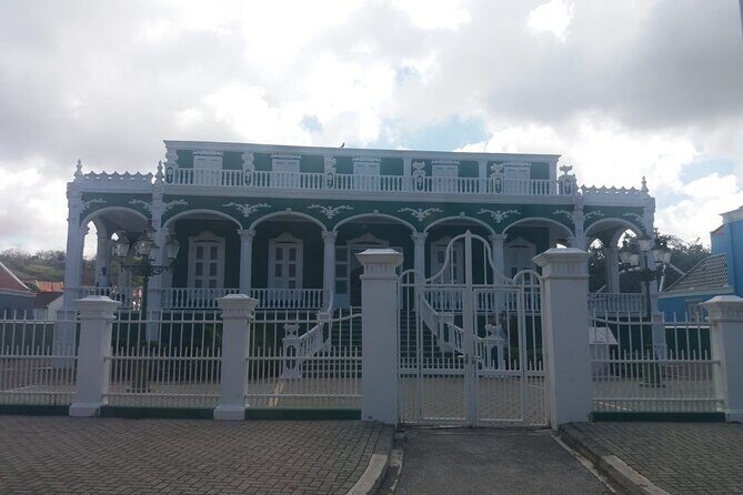 city highlights & cave - Key Points