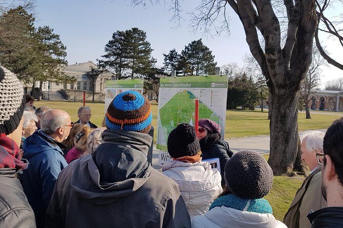 City of the dead - Central Cemetery with Sandra Blum - Key Points