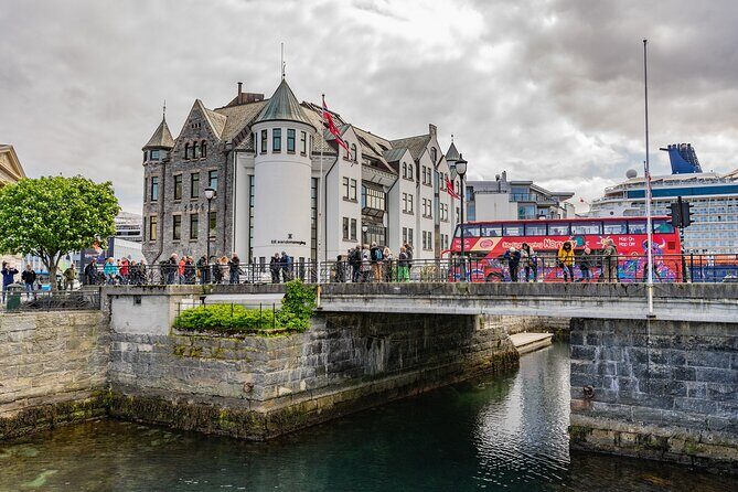 City Sightseeing Alesund Hop-On Hop-Off Bus Tour - FAQs