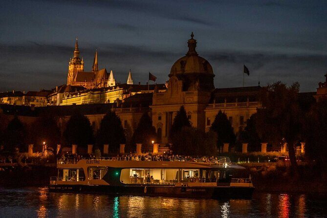 City Sightseeing Prague Hop-On Hop-Off Bus Tour & optional Boat Tour - Who Is This Tour Best For?
