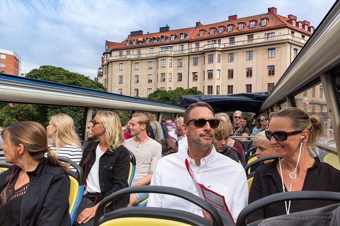 City Sightseeing Tallinn Hop-On Hop-Off Bus Tour - A Closer Look at the Tallinn Hop-On Hop-Off Experience