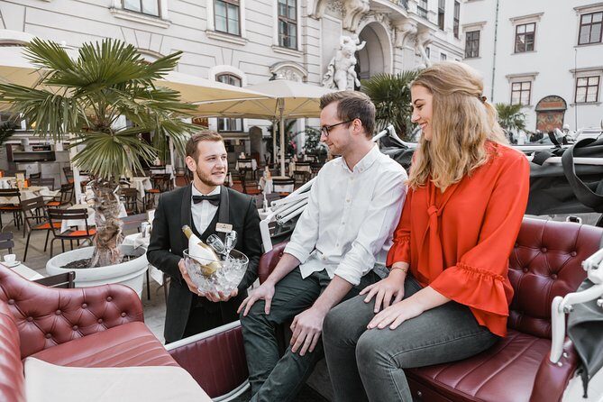 City Sightseeing Tour in an Electro Vintage Car (up to 5 people) - FAQ