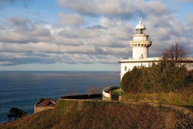 City tour, by electric bicycle - Explore San Sebastian by Electric Bicycle: An Authentic and Enjoyable City Tour
