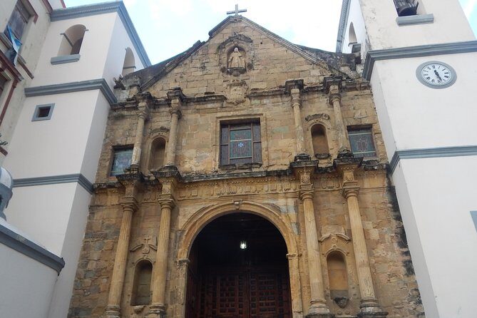 City Tour of Panama City, Panama including the Panama Canal - A Closer Look at the Panama City City Tour