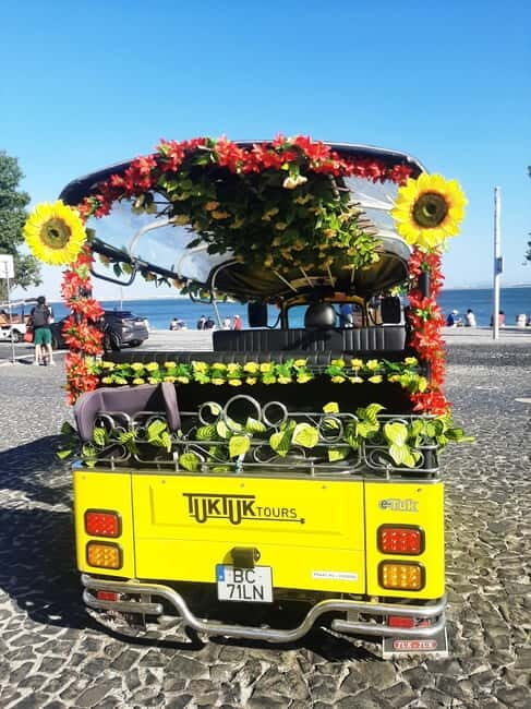 City tour, old downtown sightseeing in Lisbon, - Pricing and Value