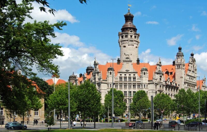 City tour on foot, by S-Bahn and tram - Who Will Appreciate This Tour?