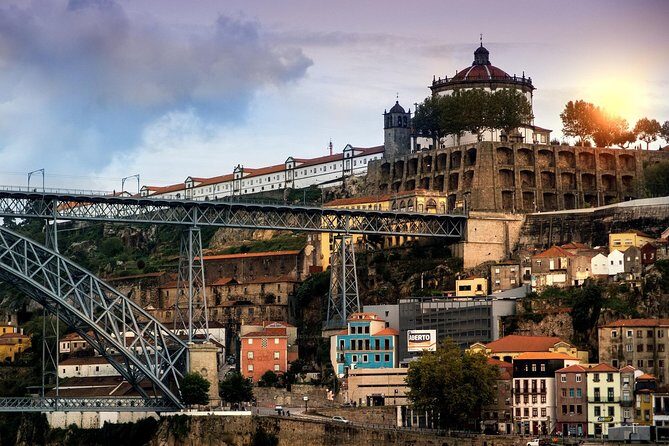 City tour through historic center of Porto with many insider tips 3 1/2 hrs. - Authentic Stories and Practical Tips