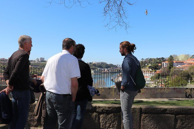 City tour through historic center of Porto with many insider tips 3 1/2 hrs. - FAQ