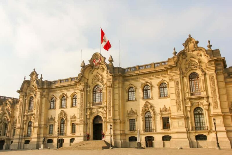 City Tour With Demonstration & Tasting of Pisco Sour - A Close Look at What You Can Expect