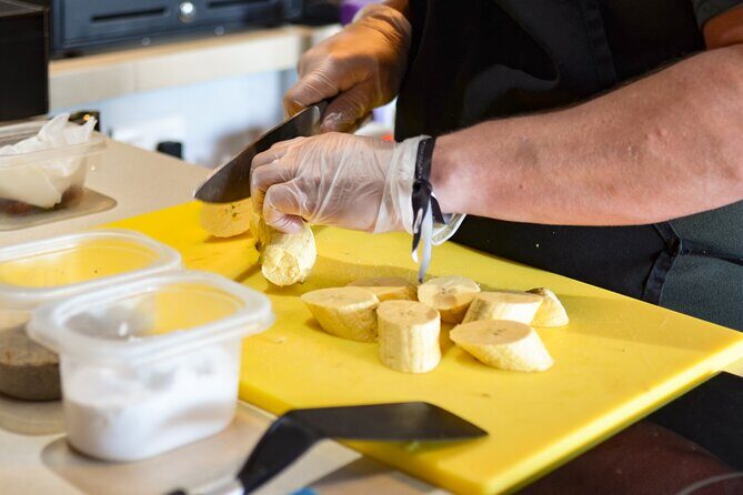 Clase de cocina dominicana, pescado al coco. - The Sum Up: A Delightful Taste of Dominican Culture