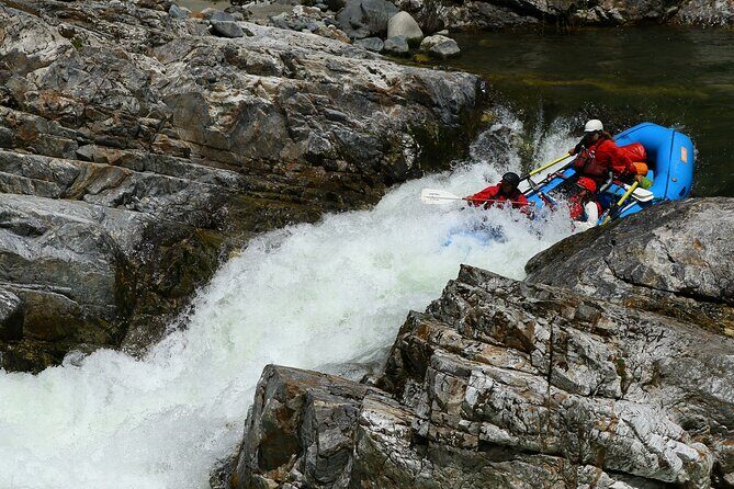 Class lV 6 Hours White Water Rafting in Salmon River California - Who Should Consider This Trip
