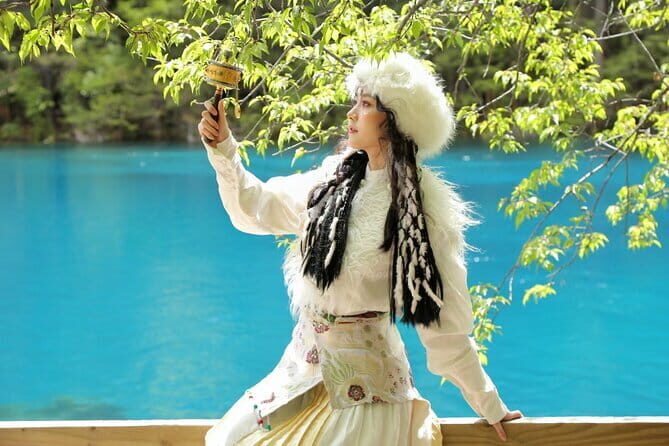 Classic 3-Day Jiuzhaigou Private Tour(Transportation+Tickets) - FAQs