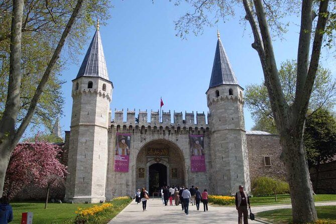 Classic Istanbul Tour Blue Mosque, Hippodrome, Hagia Sophia and Topkapi Palace - FAQ