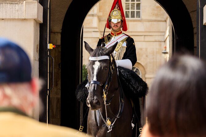 Classic London Tour with Westminster Abbey, Skip the Ticket Line - A Deep Dive into the Classic London Experience