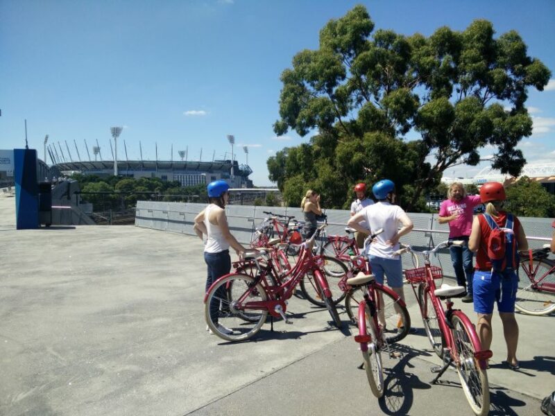 Classic Melbourne Bike tour - An In-Depth Look at the Melbourne Bike Tour Experience