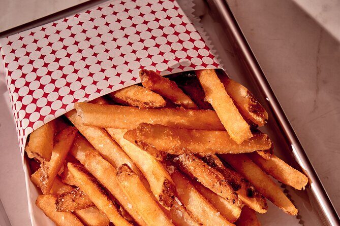 Classic NYC Deli Dinner in the Heart of Times Square - Introduction: A Taste of New York in the Heart of Times Square