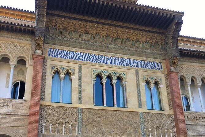 Classic Private Tour of Seville - Strolling Through Santa Cruz: A Neighborhood of Legends