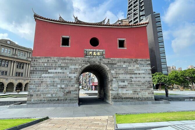 Classic Taipei Landmarks Day Tour - Additional Notes