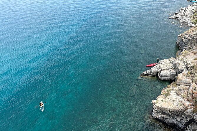 Clear Kayak Paddle Tour at Cave Rock - Discovering Lake Tahoe from a New Angle