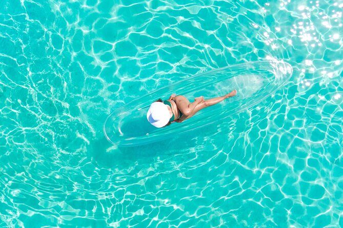 Clear Kayak Photoshoot in Nassau ,Bahamas. - FAQs