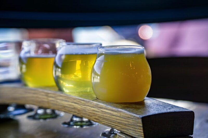 Cleveland: Guided Craft Brewery Tours with a Snack - Key Points