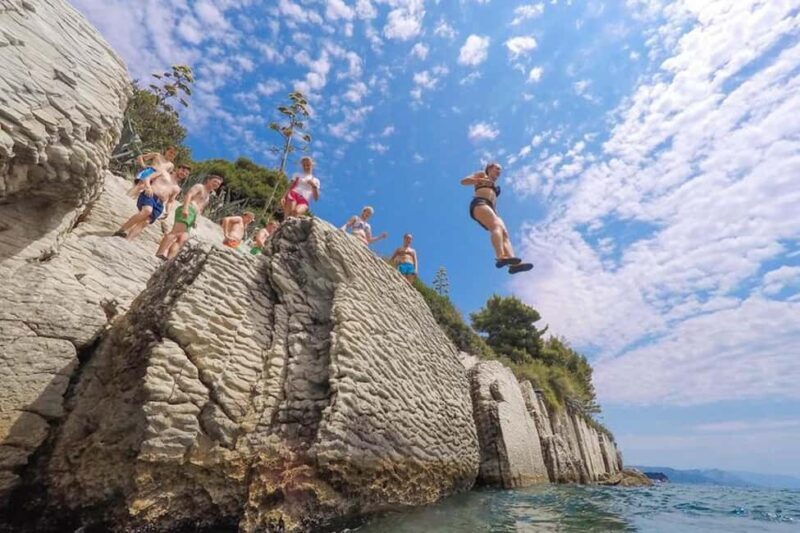 Cliff Diving & Coasteering near Barcelona + Transport - FAQ