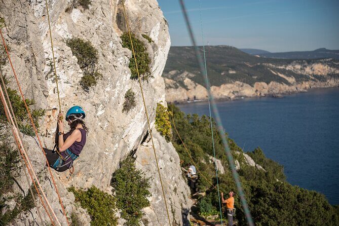 Climbing, Arrábida Natural Park, Setúbal, Sesimbra, near Lisbon - Climbing in Arrábida Natural Park, Setúbal, Sesimbra: A Detailed Look