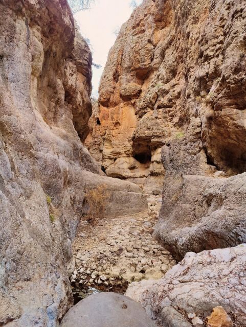 Climbing mount Tezhkar and hike in Hell Canyon - Climbing Mount Tezhkar and Hiking in Hell Canyon: An Adventurous Day in Armenia