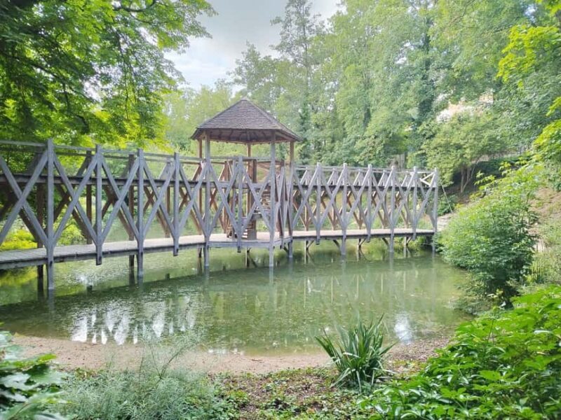 Clos Lucé: Da Vinci's Castle Private Guided Tour with Ticket - Why This Tour Is a Great Choice