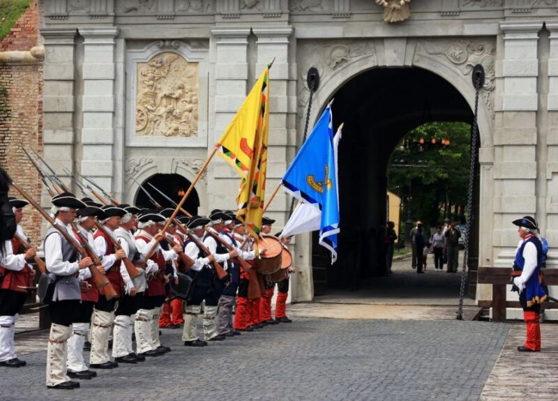 Cluj: Turda Salt Mine, Corvin Castle, Alba Carolina Tour - Who Is This Tour Best For?