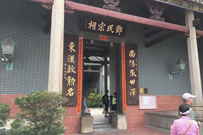 Coach Tour: Hong Kong Heritage Discovery - Key Points