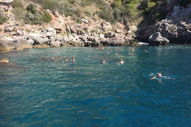 Coast to Coast from Taormina -2 HOURS MINI- CRUISE ISOLABELLA - The Experience in Detail
