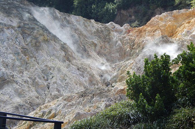 Coastal Cruise in St. Lucia - An In-Depth Look at the Coastal Cruise Experience