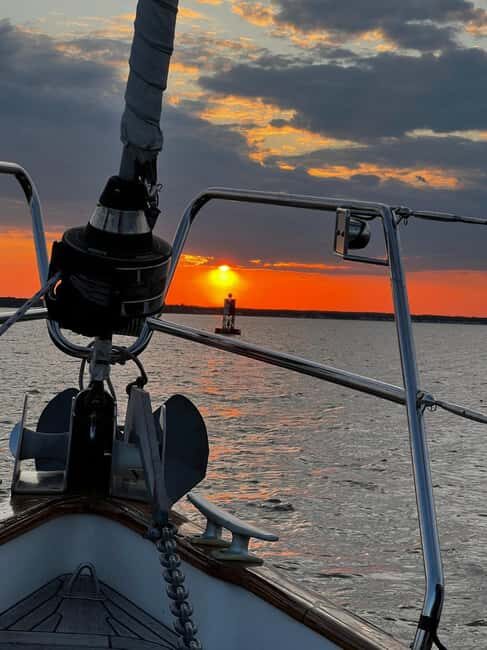 Coastal Maine: Private Sunset Sail - An In-Depth Look at the Coastal Maine Private Sunset Sail