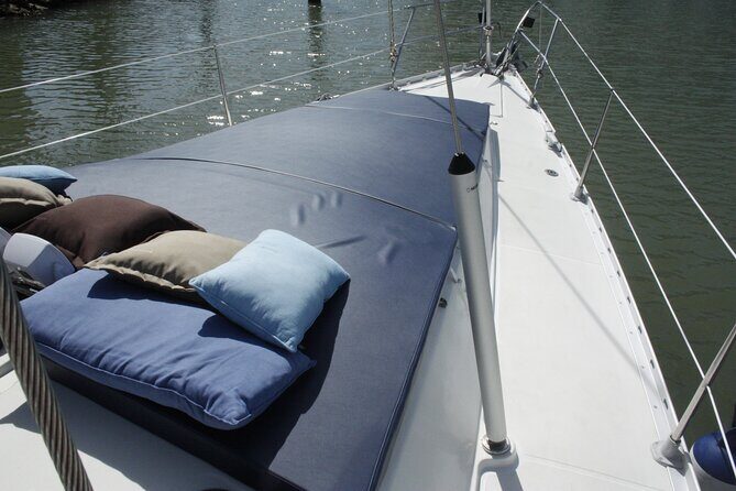 Coastal Tour on a Luxury Sailing Yacht From Vilamoura - A Detailed Look at the Coastal Yacht Tour