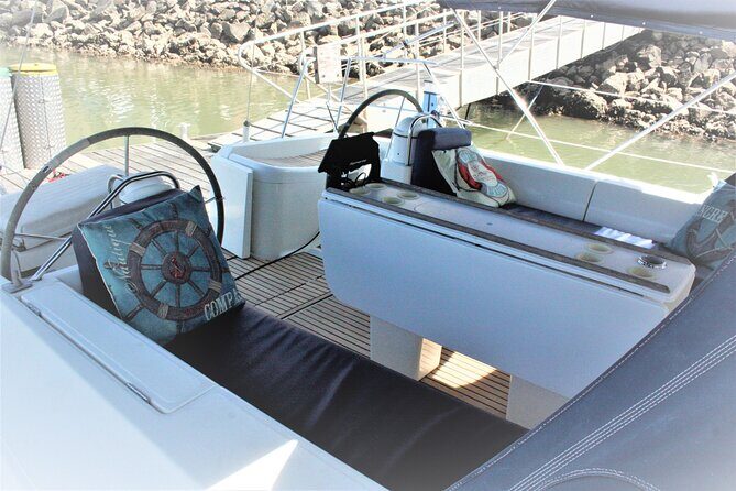 Coastal Tour on a Luxury Sailing Yacht From Vilamoura - Who Should Consider This Tour?