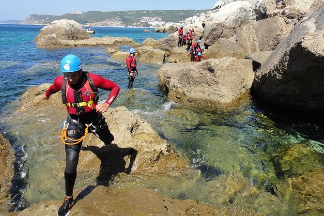 Coasteering in the Arrabida Natural Park (Lisbon region) - Coasteering in the Arrabida Natural Park (Lisbon region)
