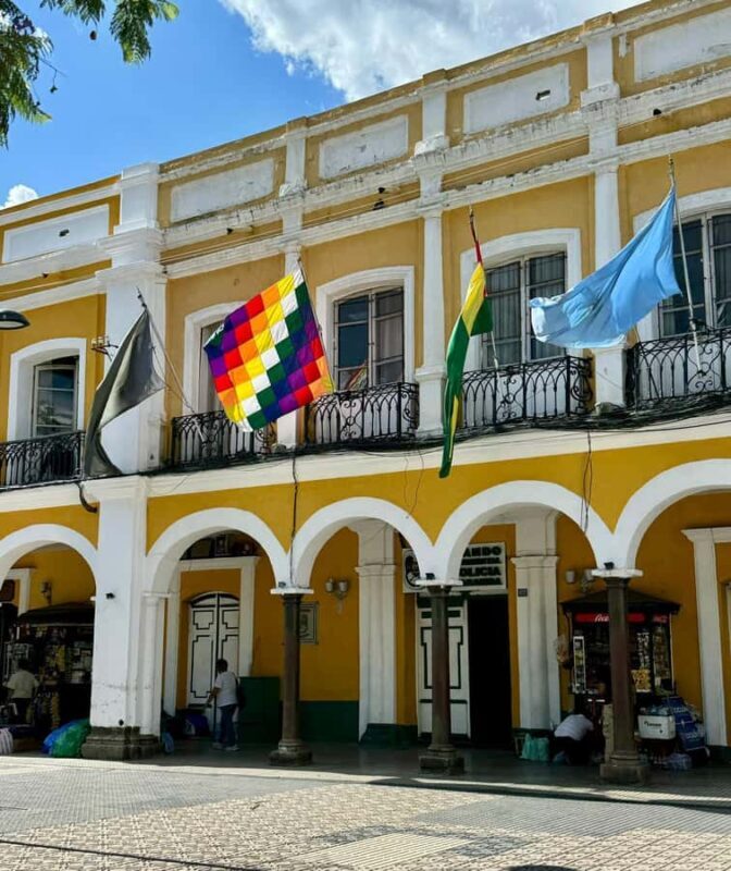 Cochabamba: City Highlights Walking Tour groups - Exploring Cochabamba: A Guided Walk Through History, Culture, and Art