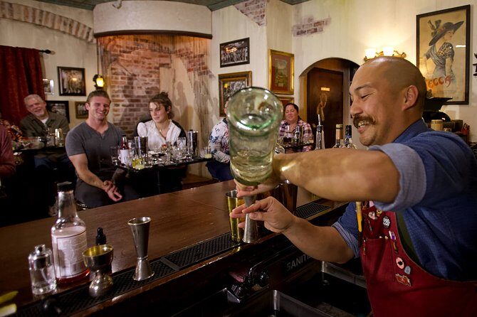 Cocktail Class in Congress Street Up - Engaging Your Senses with a Cocktail Class in Savannahs Congress Street Up