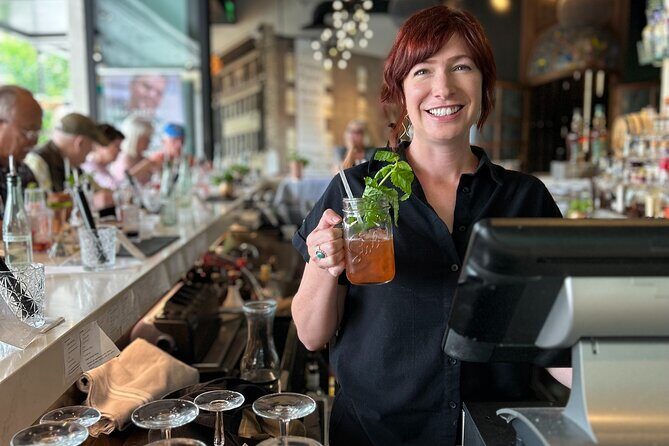 Cocktails and Conversations: Group Cocktail Making Class - An Engaging Mix of Flavors and Fun in Chattanooga