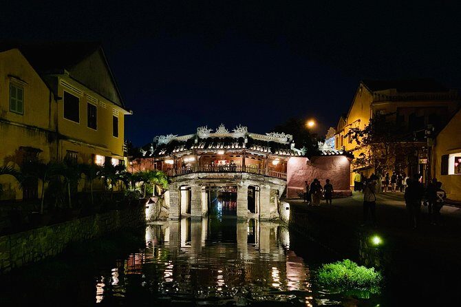 Coconut Basket boat, City tour, Boat ride, Night market from DN - Frequently Asked Questions