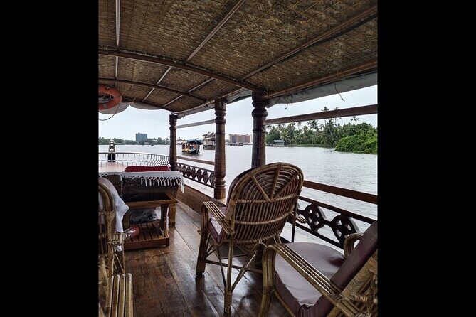 Coconut Lagoons, Paddies, Birds, & Fish Experience Tours - A Detailed Look at the Coconut Lagoons, Paddies, Birds, & Fish Experience Tours