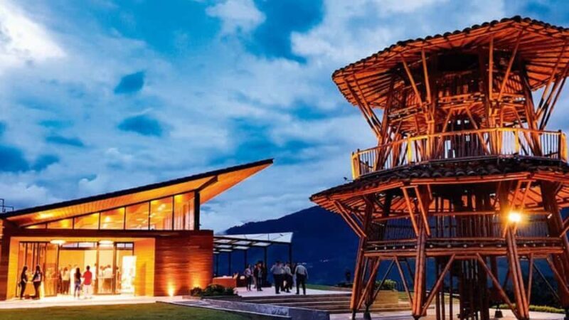 Coffee Farm and Santa Rosa Hot Springs from Pereira/Armenia - Starting Off: Comfortable Pickup and Transport