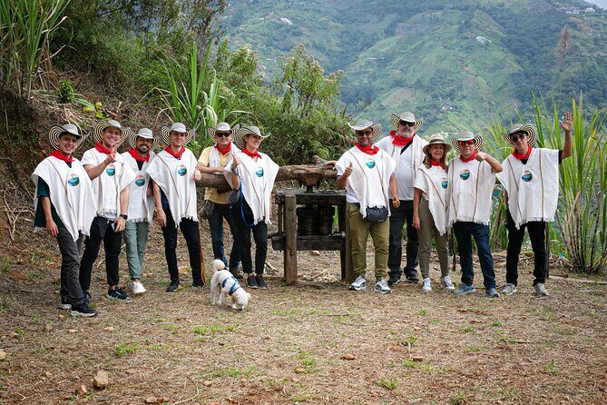 Coffee Tour with arrival on horseback and sugar cane processing - FAQs